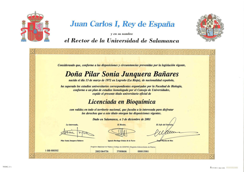 Licenciada en bioquímica y biología molecular